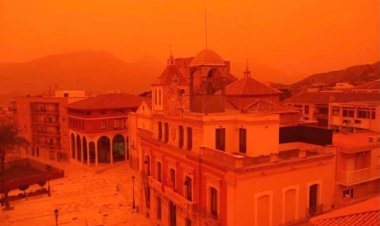 Debido a la intrusión de polvo sahariano, la previsión de #Meteorología este martes es de emisiones de PM10 en la #RegióndeMurcia cuatro veces más altas de las recomendadas por la Organización Mundial de la Salud.