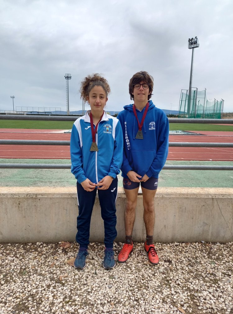 LOS ATLETAS CRISTINA DÁVILA ORTIZ Y EDUARDO SÁNCHEZ ROMÁN OBTIENEN MEDALLAS EN EL CAMPEONATO REGIONAL SUB-16