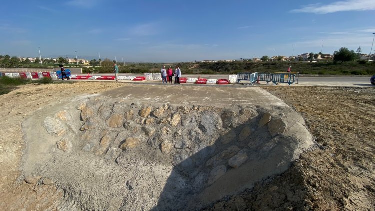 REPARADO EL PUENTE DE LA AVENIDA DE LOS COVACHOS EN CAMPOSOL