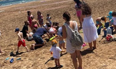 Gran participación de familias y niños en las actividades organizadas por la concejalía de juventud para el día de la Región.