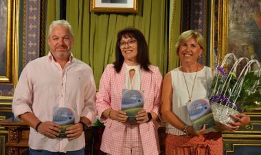 CULTURA | ✒️María Muñoz Fuentes presenta Los paraísos de Eva, una historia de inocencia y curiosidad humanas