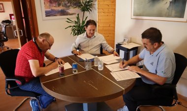 EL AYUNTAMIENTO DE MAZARRÓN FIRMA EL CONVENIO CON ASPADEM PARA COLABORAR CON LA ASOCIACIÓN EN EL DESARROLLO DE SUS ACTIVIDADES DE RECUPERACIÓN DE PERSONAS CON NECESIDADES ESPECIALES