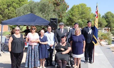 LA LEGIÓN REAL BRITÁNICA ORGANIZA UN ACTO CONMEMORATIVO EN MEMORIA DE LA REINA ISABEL II