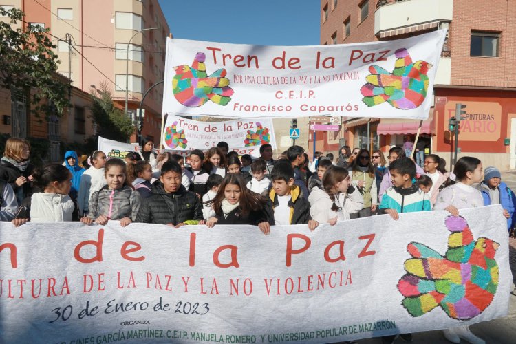 LOS COLEGIOS DEL MUNICIPIO CELEBRAN EL DÍA ESCOLAR DE LA NO VIOLENCIA Y LA PAZ