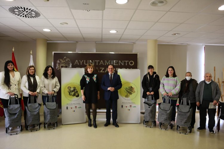 CARRITOS SOSTENIBLES PREMIAN A LOS RECICLADORES DE MAZARRÓN EN EL PROGRAMA “RECICLA CON AIRE”