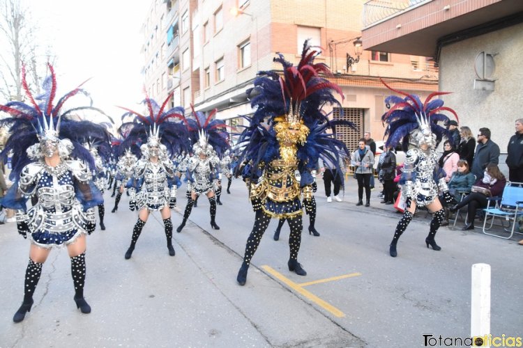 FIN AL CARNAVAL DE MAZARRÓN CON EL DESFILE DE PEÑAS FORÁNEAS Y LOCALES