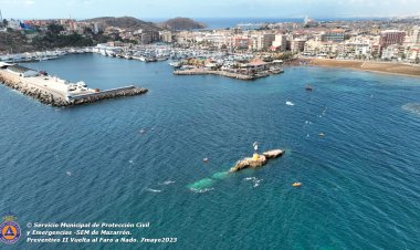 DEPORTES II VUELTA A NADO FARO DE MAZARRÓN
