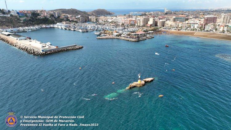 DEPORTES II VUELTA A NADO FARO DE MAZARRÓN