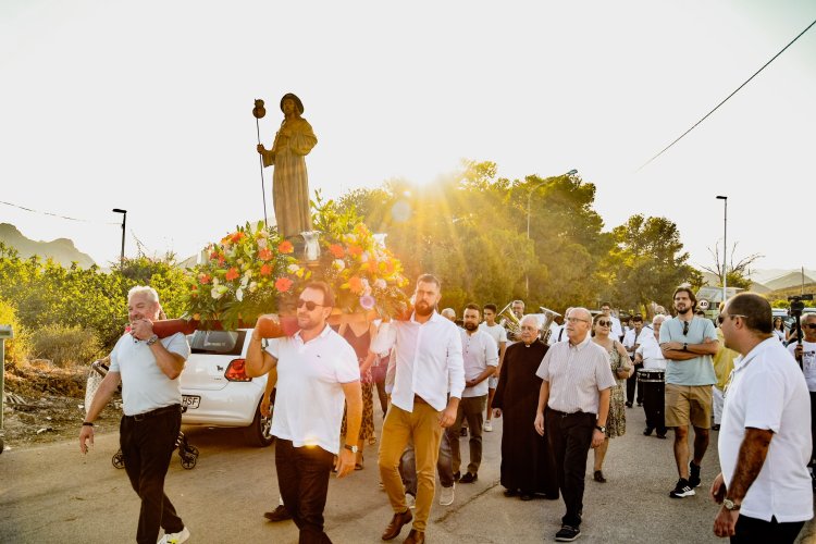 Vecinos y paisanos de Pastrana se volcaron en la celebración de sus fiestas.