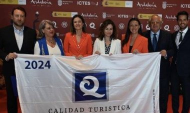 Este año, nuestras playas han sido reconocidas con 8 Banderas "Q de Calidad Turística"