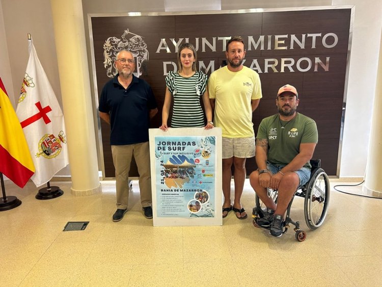 Las jornadas de surf adaptado llegan a la Playa de Bahía