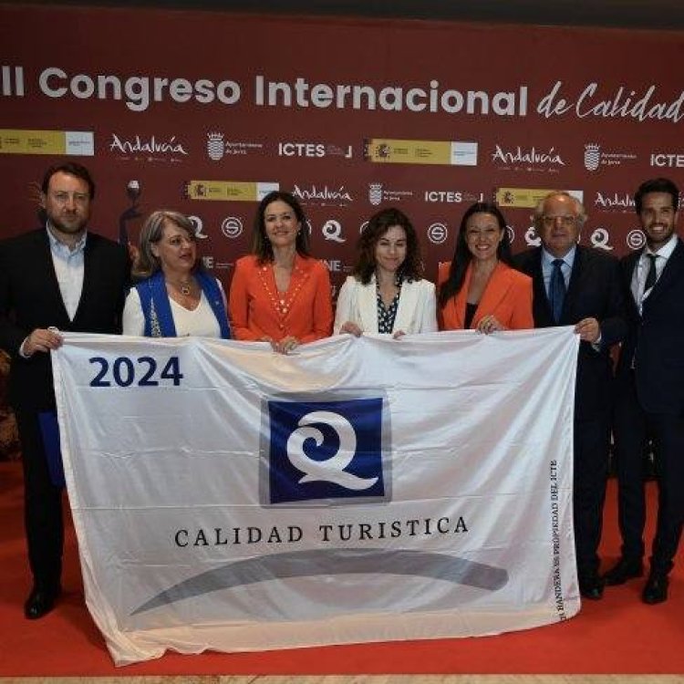 Este año, nuestras playas han sido reconocidas con 8 Banderas "Q de Calidad Turística"