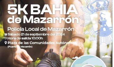Miembros del cuerpo de Policía Local de Mazarrón, junto con el concejal de Policía, Jesús García @jesus.gv88, y la concejal de Deportes, María Isabel Carrillo @maariiaaa88, han presentado hoy la carrera 5K Bahía de Mazarrón