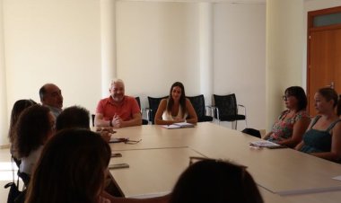 Esta mañana el alcalde, @gines_campillo, y la concejal de Educación, Silvia García, han mantenido una reunión con los miembros de la Federación del AMPA