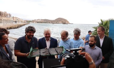 Es un día histórico para Mazarrón, hoy se ha extraído la primera pieza del barco fenicio ‘Mazarrón II