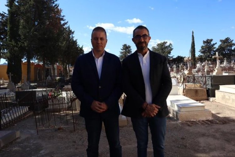 Descubre los secretos del Cementerio Municipal de Mazarrón en la visita guiada