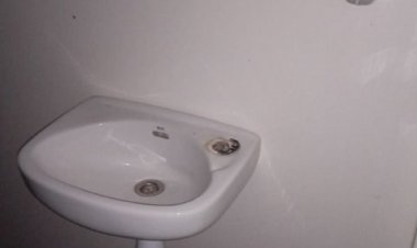 Han sustraído piezas esenciales de lavabos, lavapiés y servicios públicos, elementos fundamentales para el bienestar y comodidad de todos los ciudadanos.
