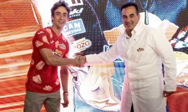 El piloto mazarronero Pedro Acosta, nuevo embajador de El Pozo Alimentación