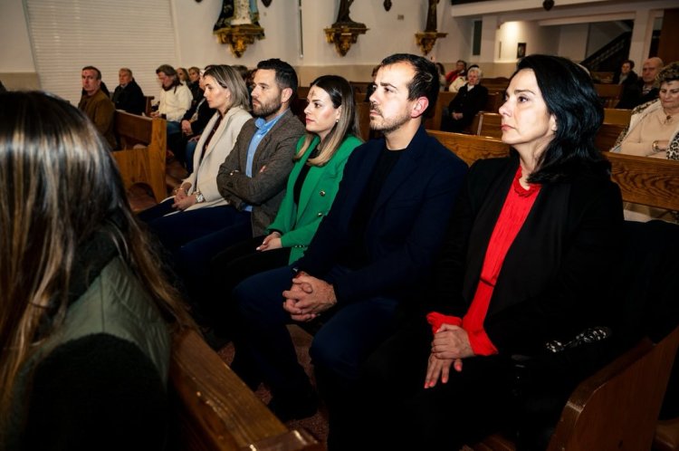 Ayer, Miércoles de Ceniza, después de la imposición de la ceniza, se celebró la presentación oficial del cartel de la Semana Santa del Puerto 2025