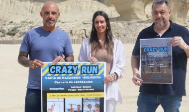 Esta mañana, la concejal de Juventud del Ayuntamiento de Mazarrón, Silvia García, ha presentado la Crazy Run Bahía de Mazarrón 2025