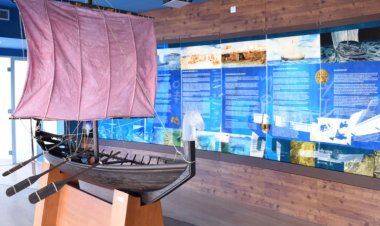 La historia de la Bahía de Mazarrón se remonta al mismísimo origen de la historia del Mediterráneo, cuando los barcos fenicios surcaban las olas buscando pueblos civilizados donde comerciar.