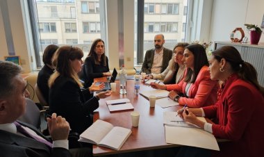 El Gobierno regional colaborará con la Comisión Europea en la elaboración de la estrategia de relevo generacional en el sector agrario