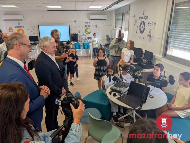 Visita institucional a los CEIP Ginés García Martínez y Manuela Romero