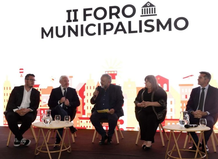 “Mazarrón se siente abandonado” Así lo expresó el alcalde Gines Campillo,  durante su intervención en el II Foro de Municipalismo