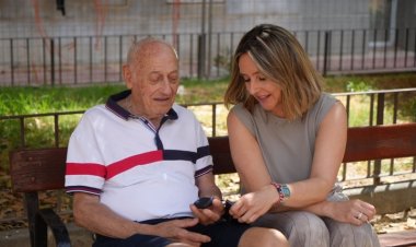 La Comunidad pone a disposición de las personas con deterioro inicial cognitivo un geolocalizador para reforzar su seguridad