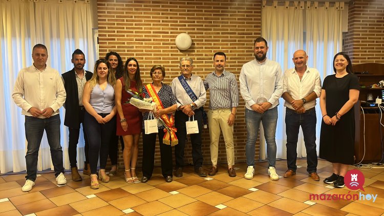 FOTOS Y VIDEO: ¡Ya tenemos Rey y Reina de la Tercera Edad en las Fiestas de San Antonio de La Cañada de Gallego! Don Juan Muñoz Hernández y Doña Ana Zamora Méndez  Fueron elegidos con mucho cariño en la entrañable Cena del Mayor, celebrada en el Bar Sol.