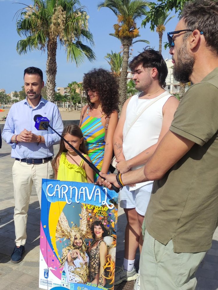 CARNAVAL DE VERANO | El Sábado 5 de julio, a las 22:00h, el Paseo Marítimo de Puerto de Mazarrón se convertirá en el escenario de un desfile único que contará con 20 comparsas: