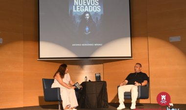 Presentación de "Nuevos Legados", la ópera prima del escritor mazarronero Antonio Hernández