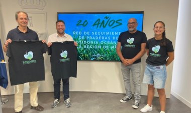 La Red de seguimiento de praderas de posidonia en la Región cumple 20 años con la colaboración de más de 1.000 buceadores voluntarios. Se han instalado fondeos ecológicos en Cala Cerrada (Mazarrón)