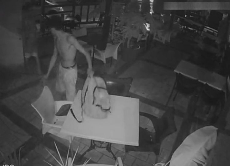 La Guardia Civil detiene a dos jóvenes por robar en un garaje y en un restaurante de Mazarrón