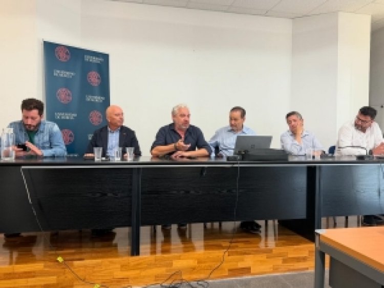 Ginés Campillo participa en una mesa redonda de la Universidad de Murcia sobre competencias en situaciones de emergencia