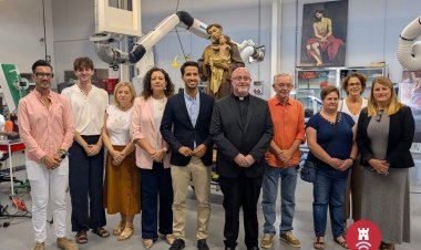 El Centro de Restauración interviene la escultura de San Antonio de Padua, patrón de Mazarrón, obra de González Moreno