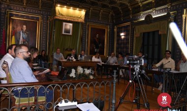 PP de Mazarrón: En el pleno del pasado 30 de septiembre, el equipo de gobierno, compuesto por UIDM y PSOE, ha conseguido ponerse de acuerdo en algo: han presentado y aprobado, con el voto favorable de ambos grupos y el voto en contra de PP y VOX, una nueva subida de impuestos.