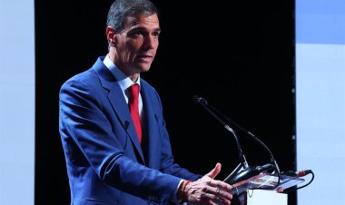 Pedro Sánchez anuncia que el Gobierno aprobará el martes la 'Estrategia España Turismo 2030', incluyendo por primera vez la emergencia climática