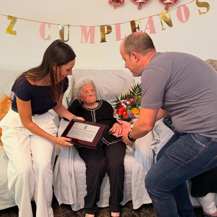 Homenaje a Matilde Noguera Garcia en su 100 cumpleaños