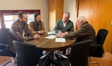 Firma de convenio con el Club de Jubilados y Pensionistas para fomentar actividades culturales y deportivas