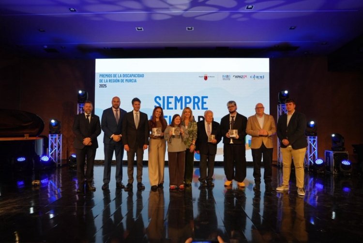 El Gobierno regional amplía en un centenar las plazas para personas con discapacidad en centros de día y residencias