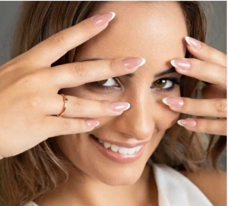 Irene Bonillo. Belleza y bienestar en Mazarrón. (Manicura, Pedicura, Cejas, Facial, Lifting de pestañas, Maquillaje). Lo puedes encontrar en C/ Covadonga, 13 MAZARRON. Tlf. 637 325362