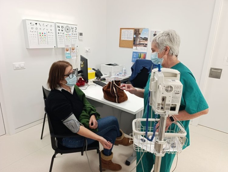 Salud prorroga la obligatoriedad de la mascarilla en hospitales, centros de salud y SUAP dos semanas más
