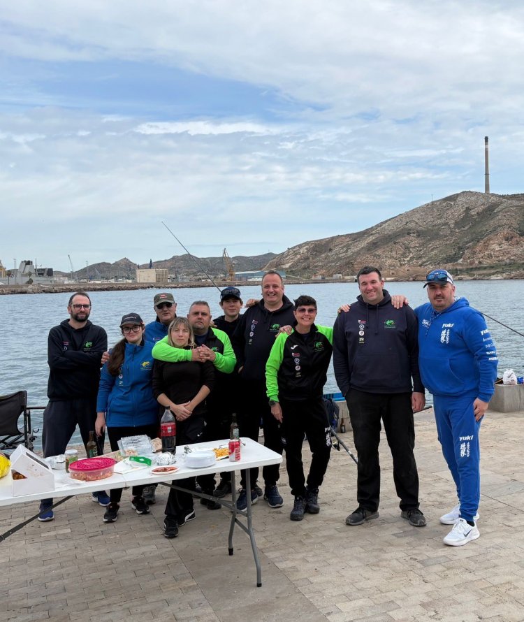 Hoy no ha sido solo el primer social de corcheo del club. Ha sido una de esas mañanas que, sin hacer ruido, se quedan dentro. (Club de Pesca Percheles)