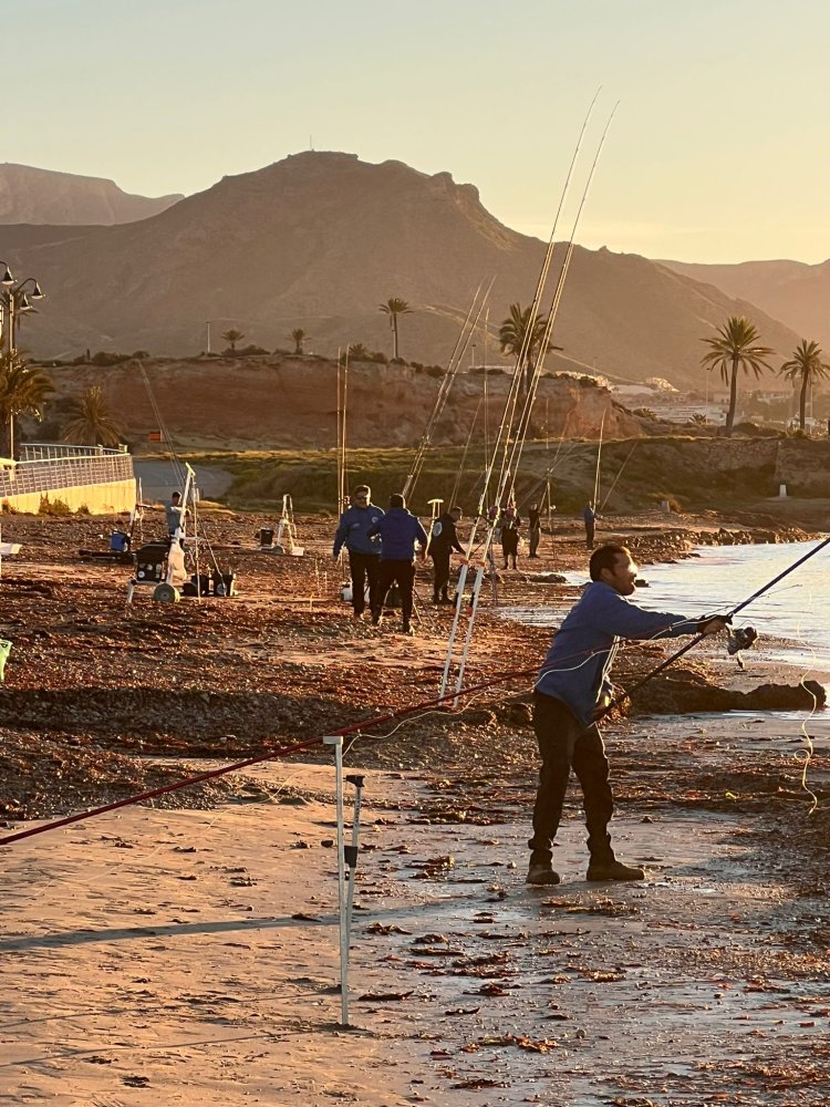 JUAN JOSÉ MTEZ SE HACE CON EL SEGUNDO SOCIAL DEL CLUB DE PESCA PUERTO DE MAZARRÓN