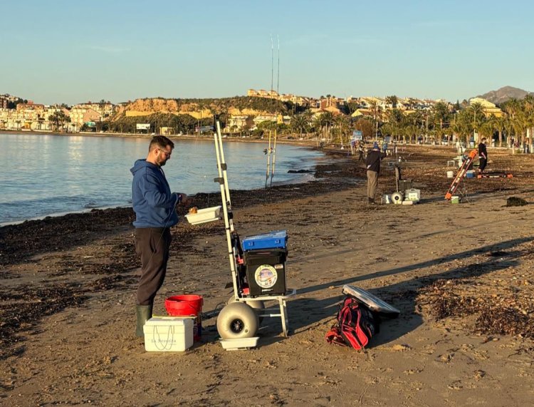 JUAN JOSÉ MTEZ SE HACE CON EL SEGUNDO SOCIAL DEL CLUB DE PESCA PUERTO DE MAZARRÓN