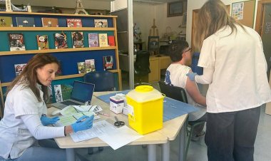 Comienza la vacunación en los institutos frente al virus del papiloma humano a los chicos nacidos en 2008 y 2010