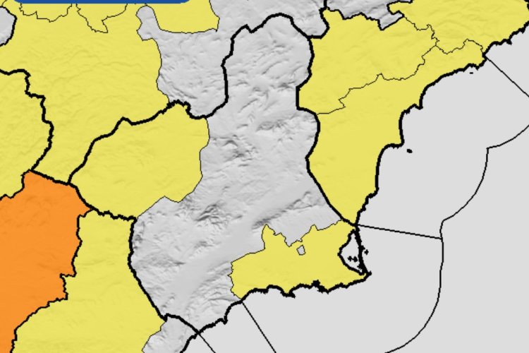 Meteorología actualiza sus avisos para mañana martes por nevadas en el Noroeste y lluvia en Campo de Cartagena y Mazarrón