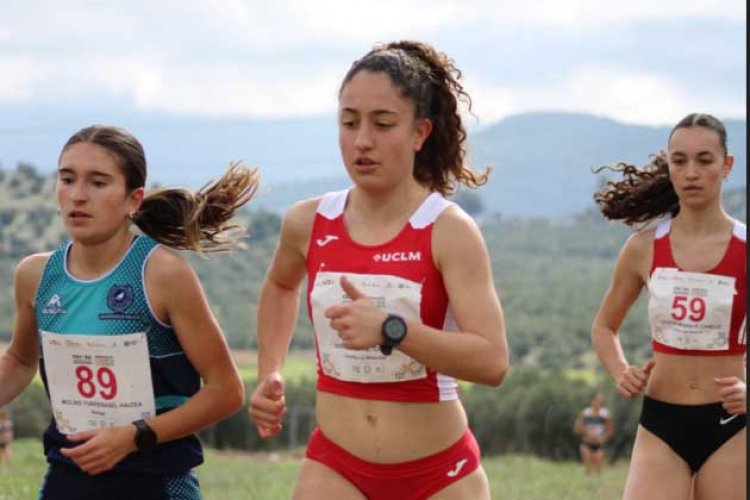 Cristina Dávila Ortiz, tercera en el Campeonato Universitario de Campo a Través con la UCLM