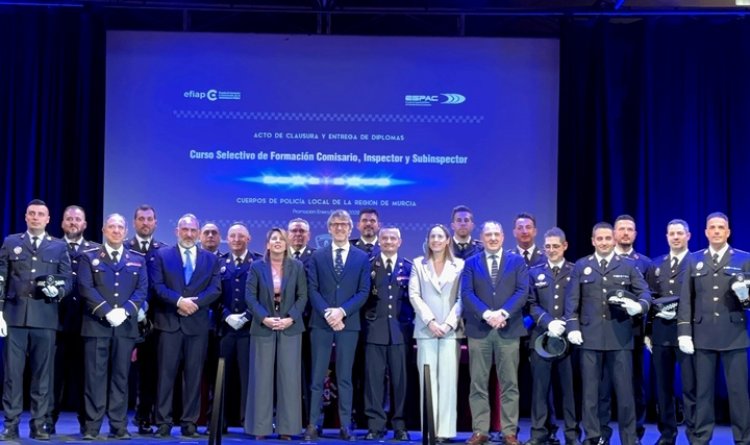 La Comunidad forma a 35 nuevos mandos que reforzarán las plantillas de las policías locales de ocho municipios, van a desarrollar sus nuevas funciones en Cartagena, Mazarrón, Molina de Segura, Abarán, Águilas, Alcantarilla, Lorca y Moratalla.